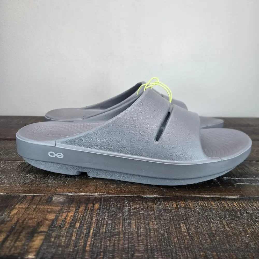 NEW Oofos OOahh Mens Size 9 Recovery Slip-On Comfort Beach Sandals Slides Slate